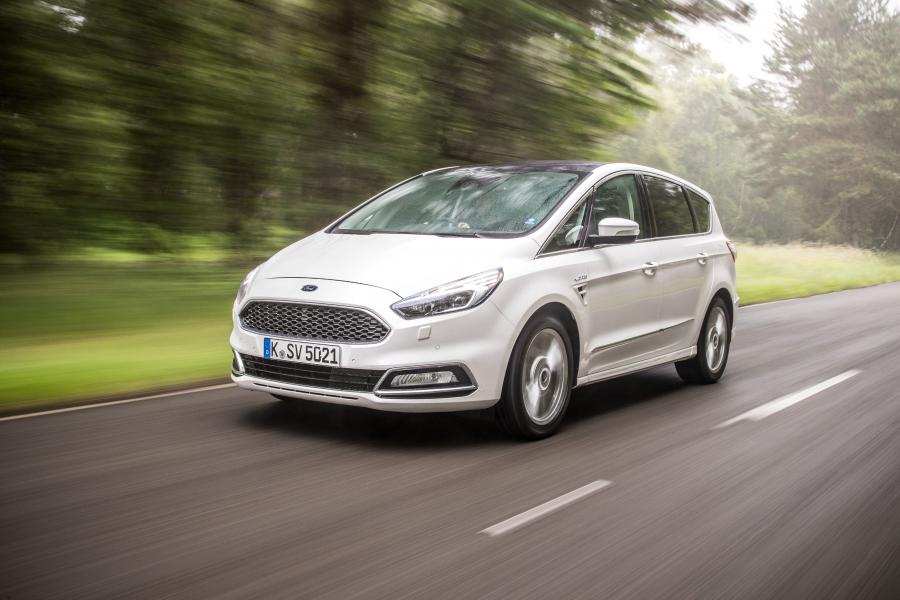  Ford Vignale S-Max 2016 года  (UK) (фото 6 из 25)
